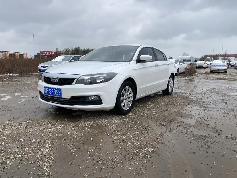Qoros 3  из Китая