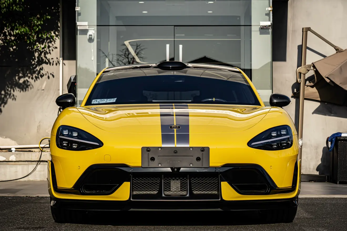 Xiaomi car Xiaomi SU7 Ultra  из Китая