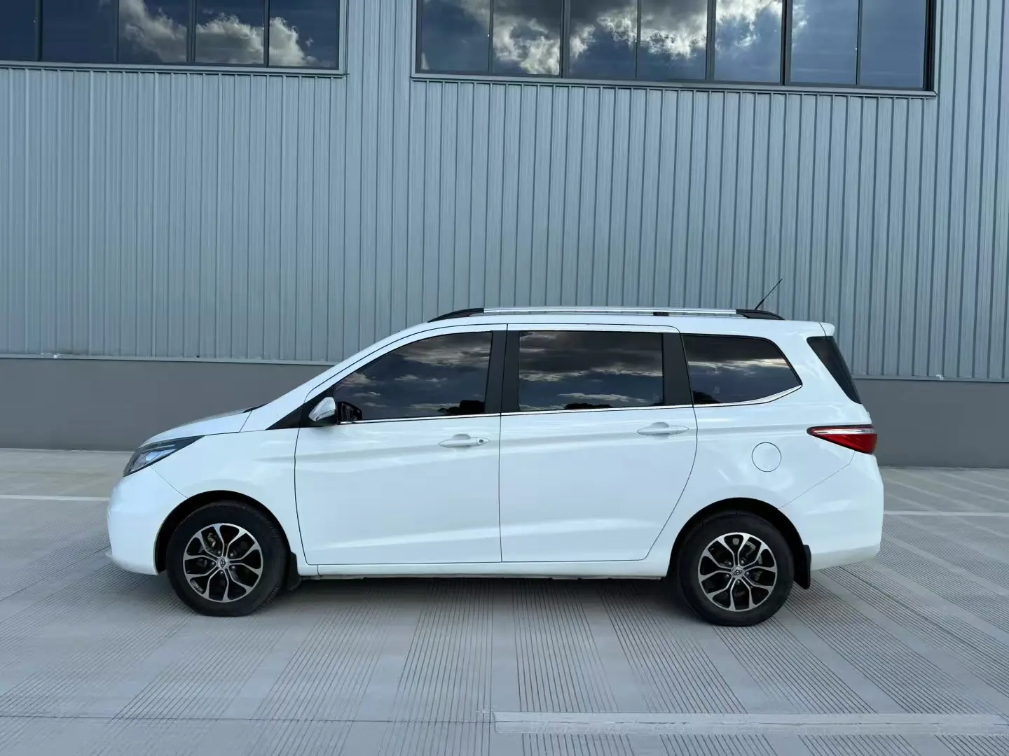 Changan Kaicene Changan Auchan A600  из Китая