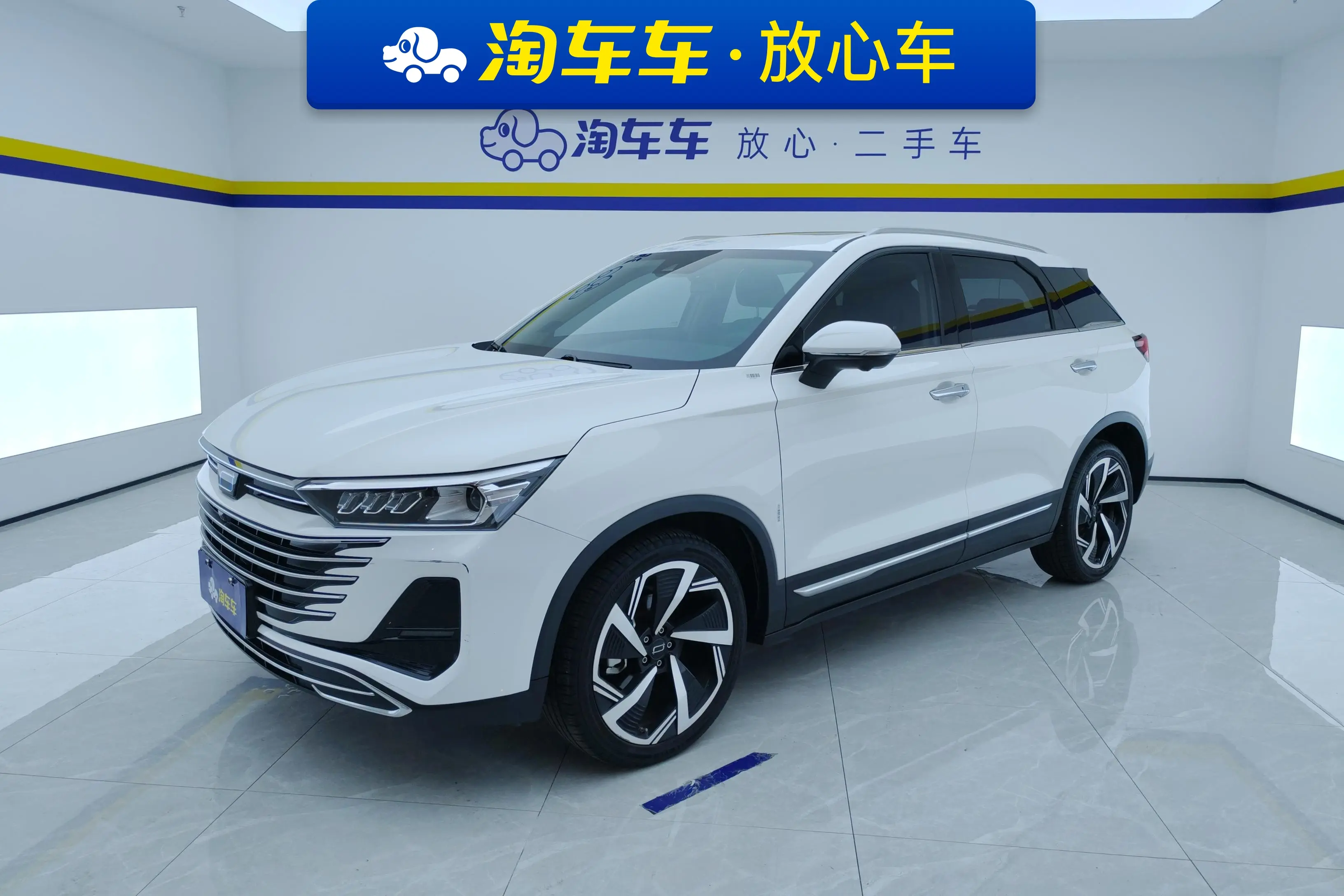 FAW Bestune T77 (Besturn T77)  из Китая