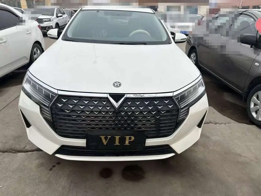 Kai Chen Venucia D60  из Китая