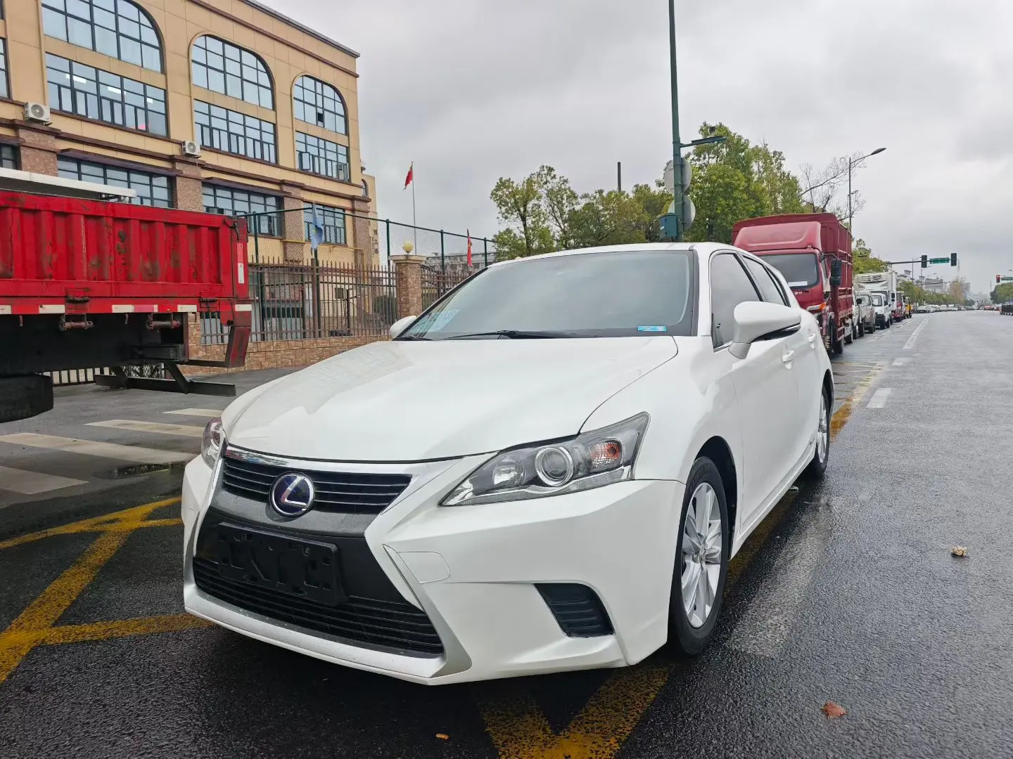 Lexus CT  из Китая