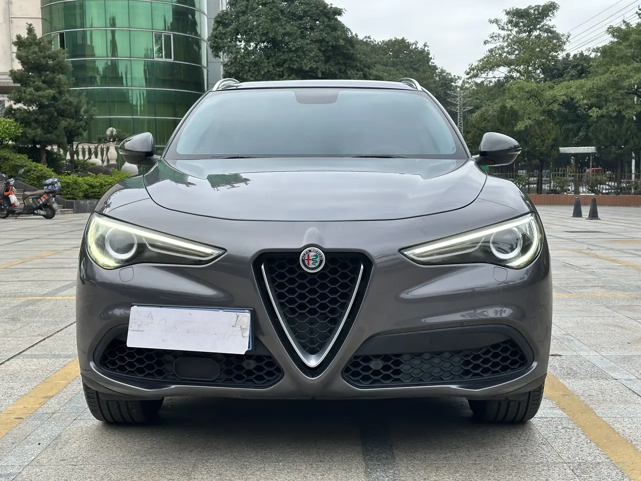 Alfa romeo Stelvio  из Китая