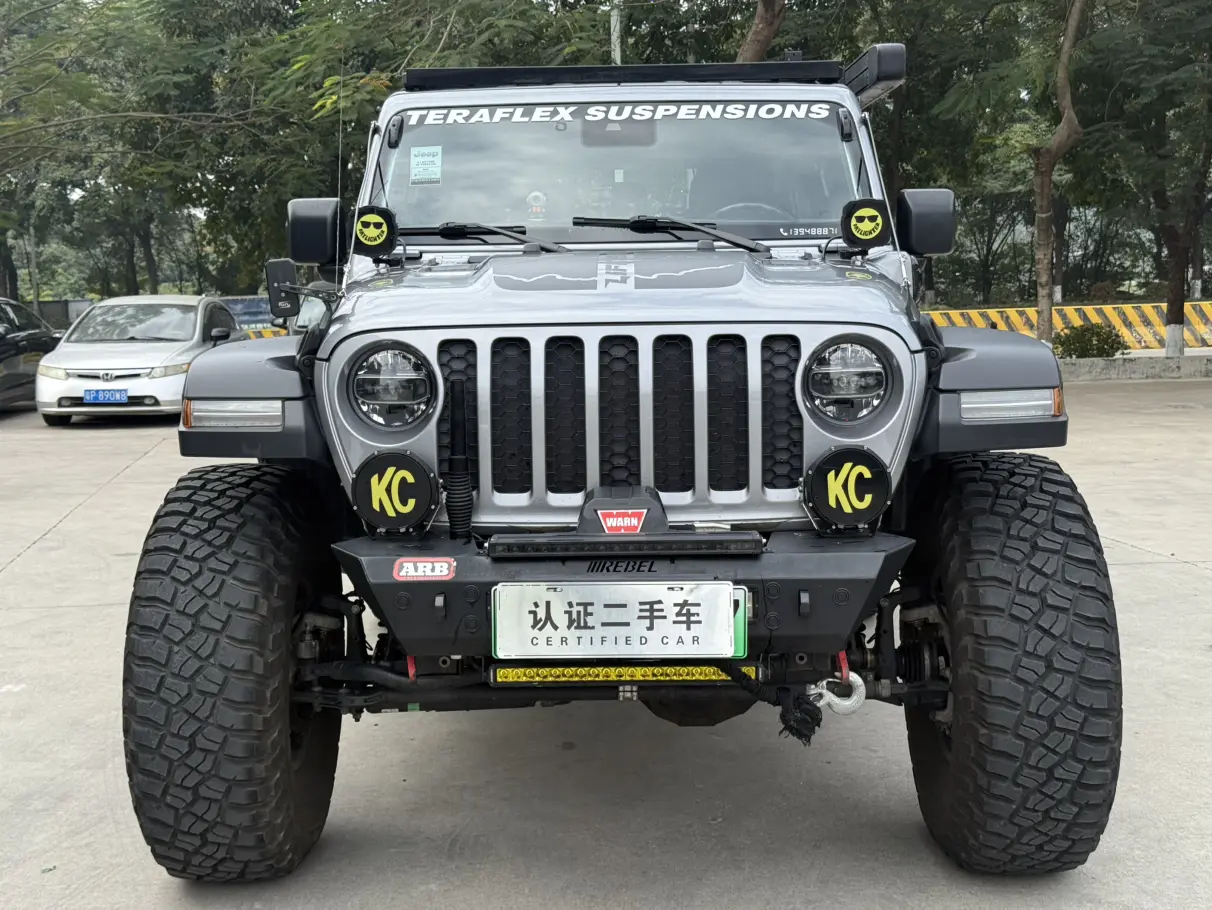 Jeep Wrangler 4xe PHEV  из Китая