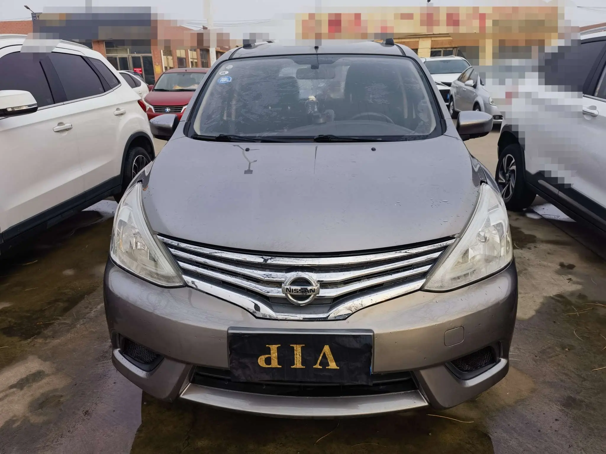 Nissan Li Wei  из Китая