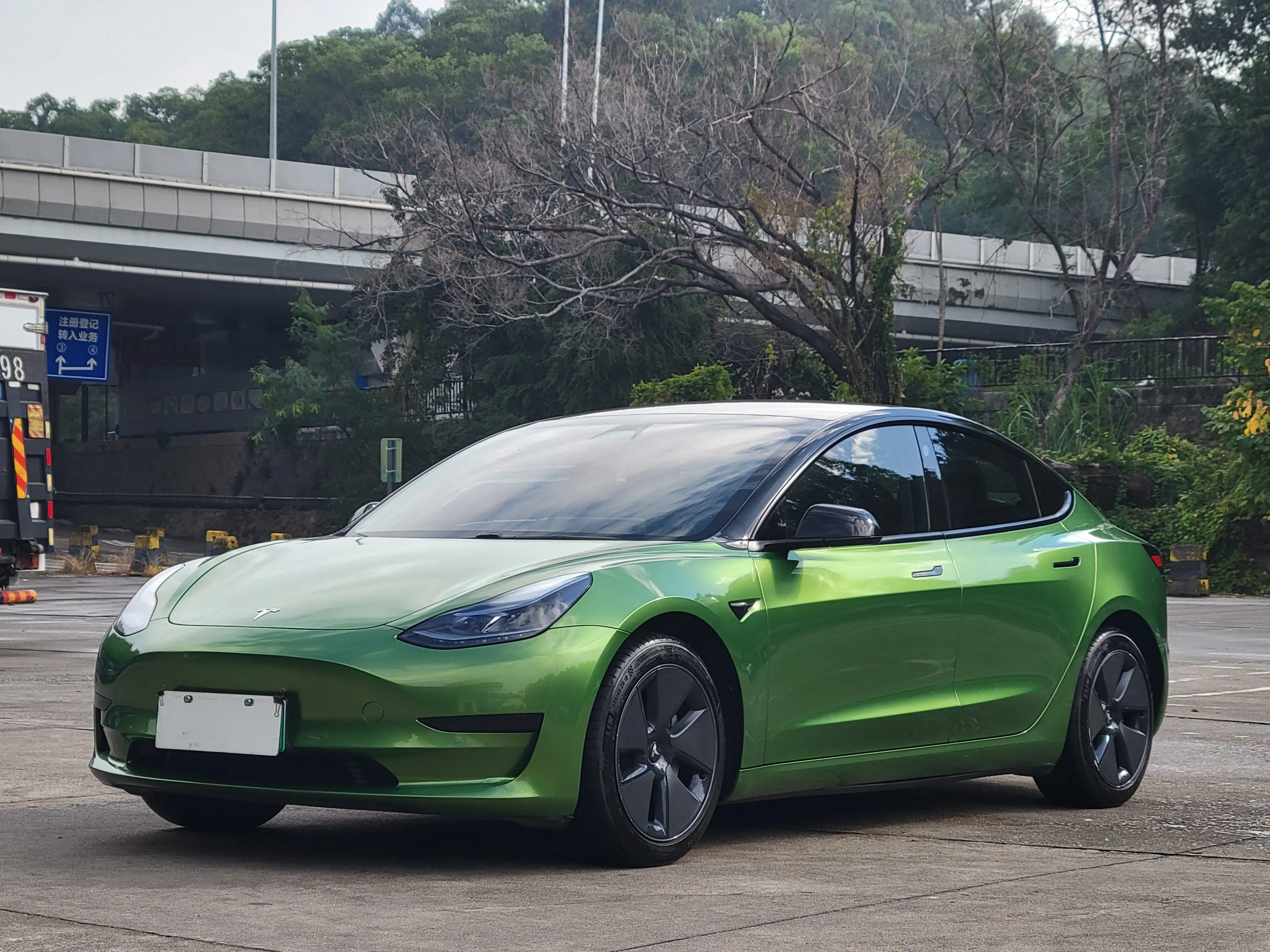 Tesla Model 3  из Китая