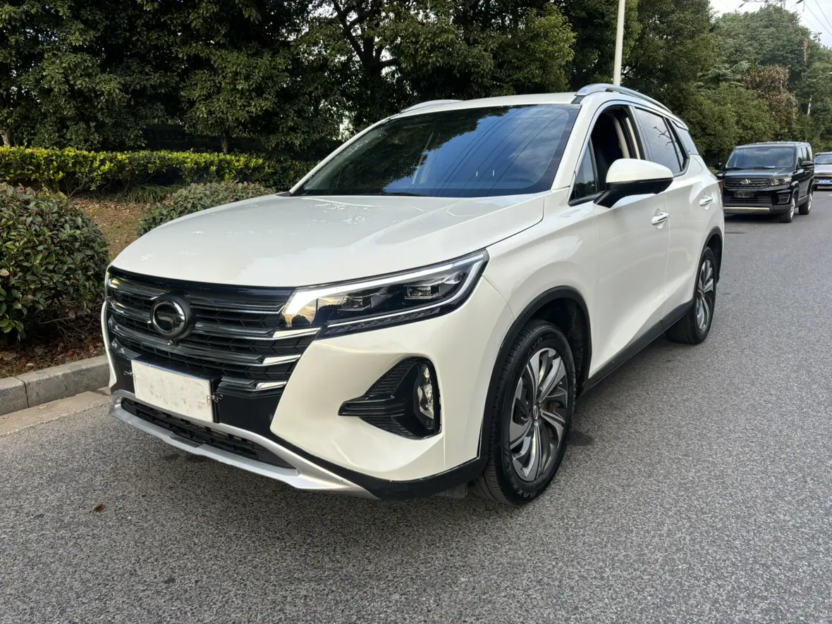GAC Trumpchi GS4  из Китая