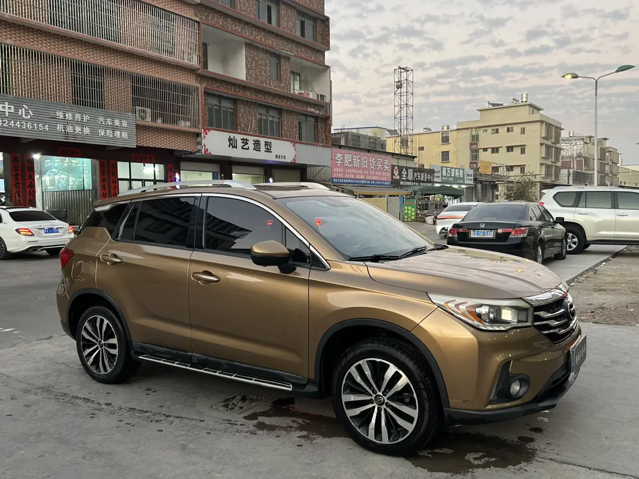 GAC Trumpchi GS4  из Китая