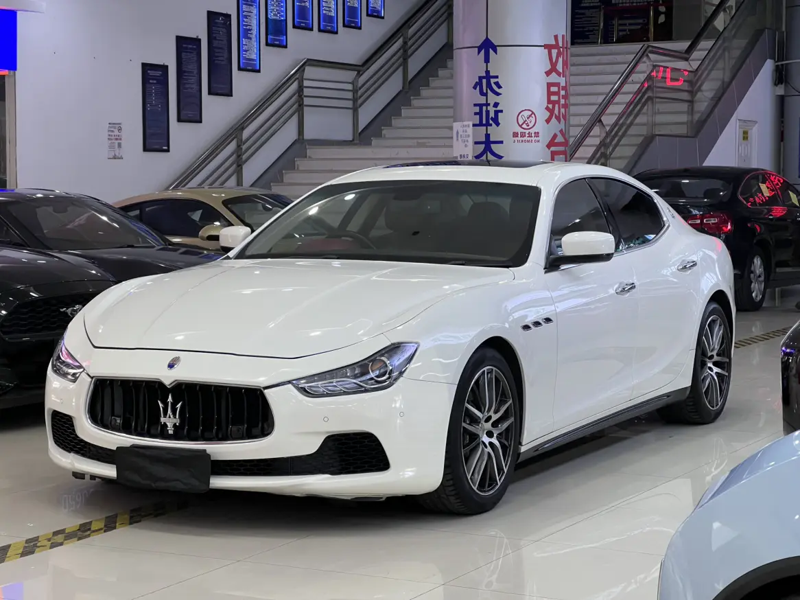Maserati Ghibli  из Китая