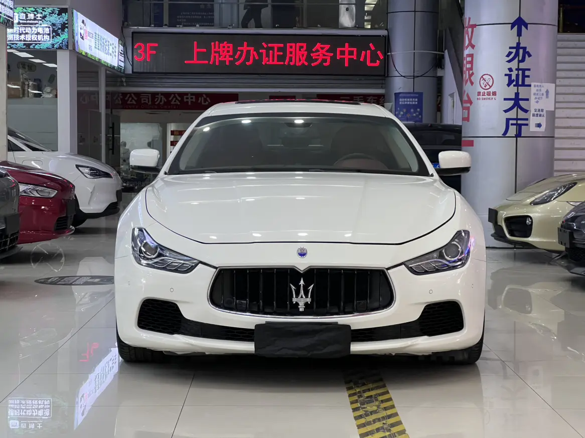 Maserati Ghibli  из Китая