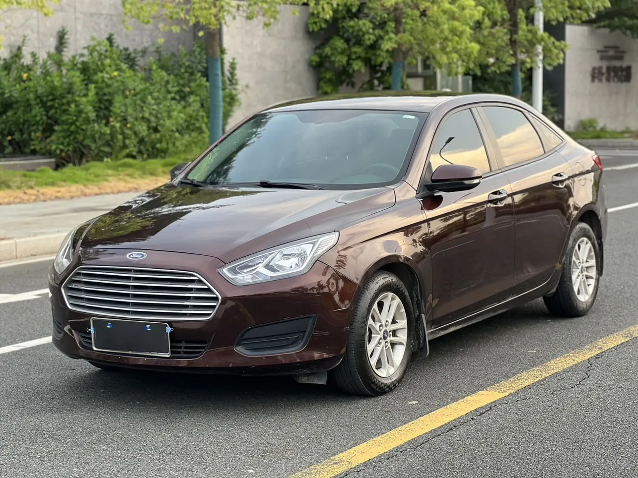 Ford Forrest  из Китая