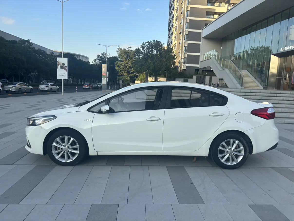 Kia K3  из Китая