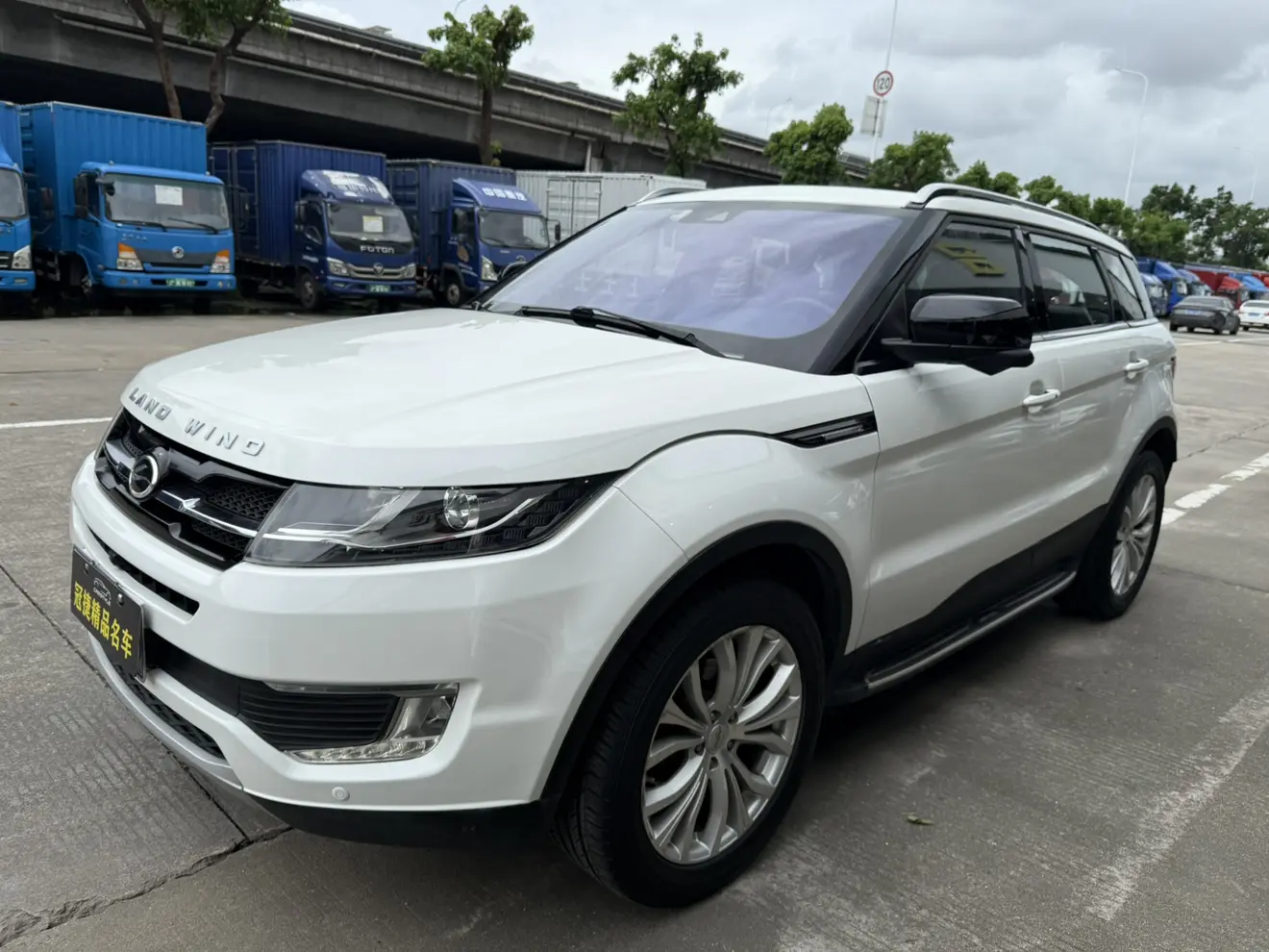Lu Feng Landwind X7  из Китая