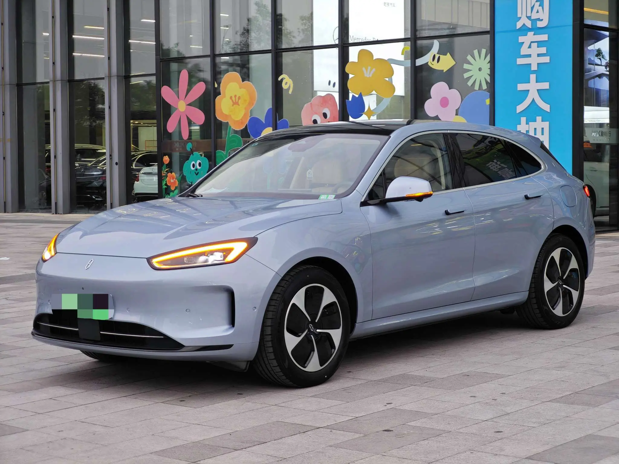 AITO M5 (Wenjie M5)  из Китая