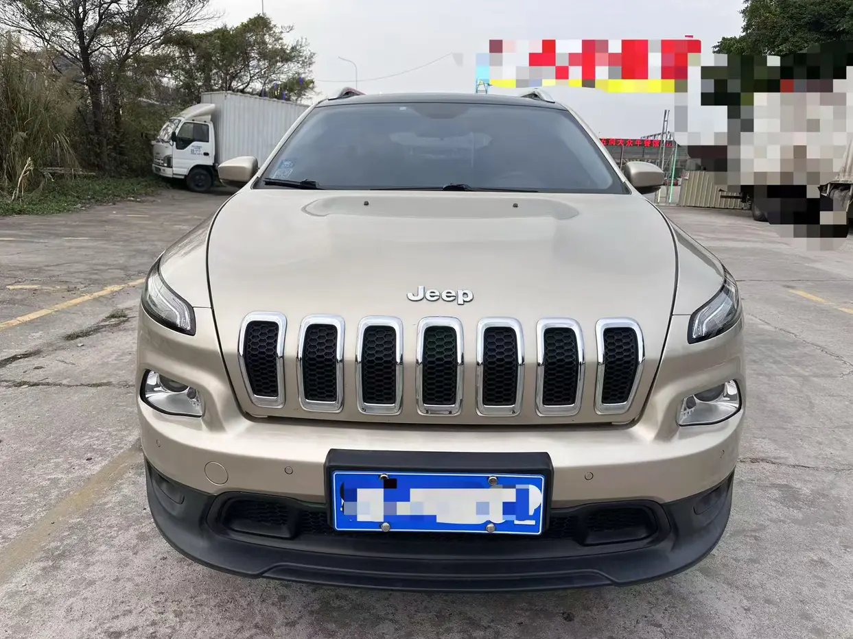 Jeep Cherokee  из Китая
