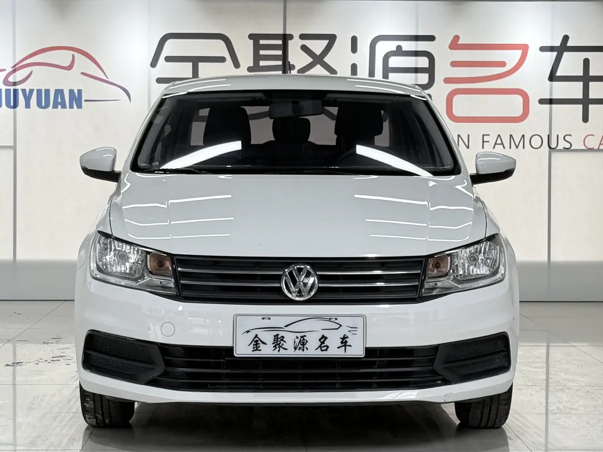 Volkswagen Santana  из Китая