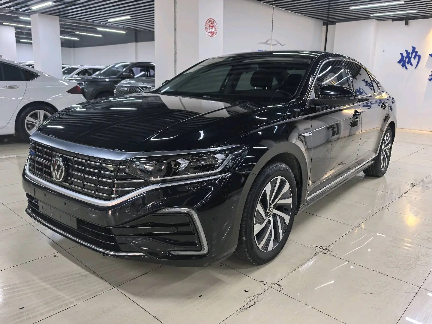 Volkswagen Passat PHEV  из Китая