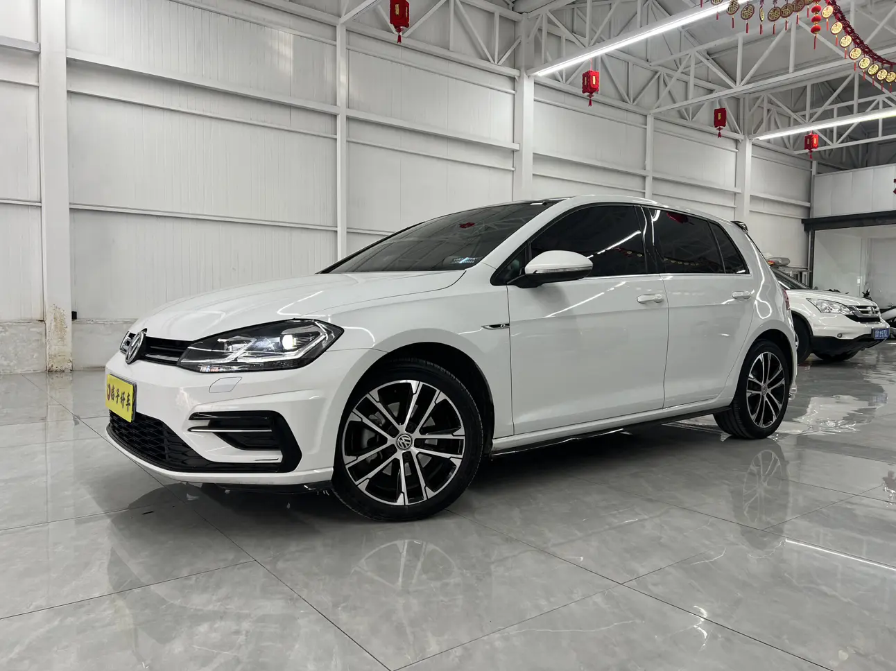 Volkswagen Golf  из Китая
