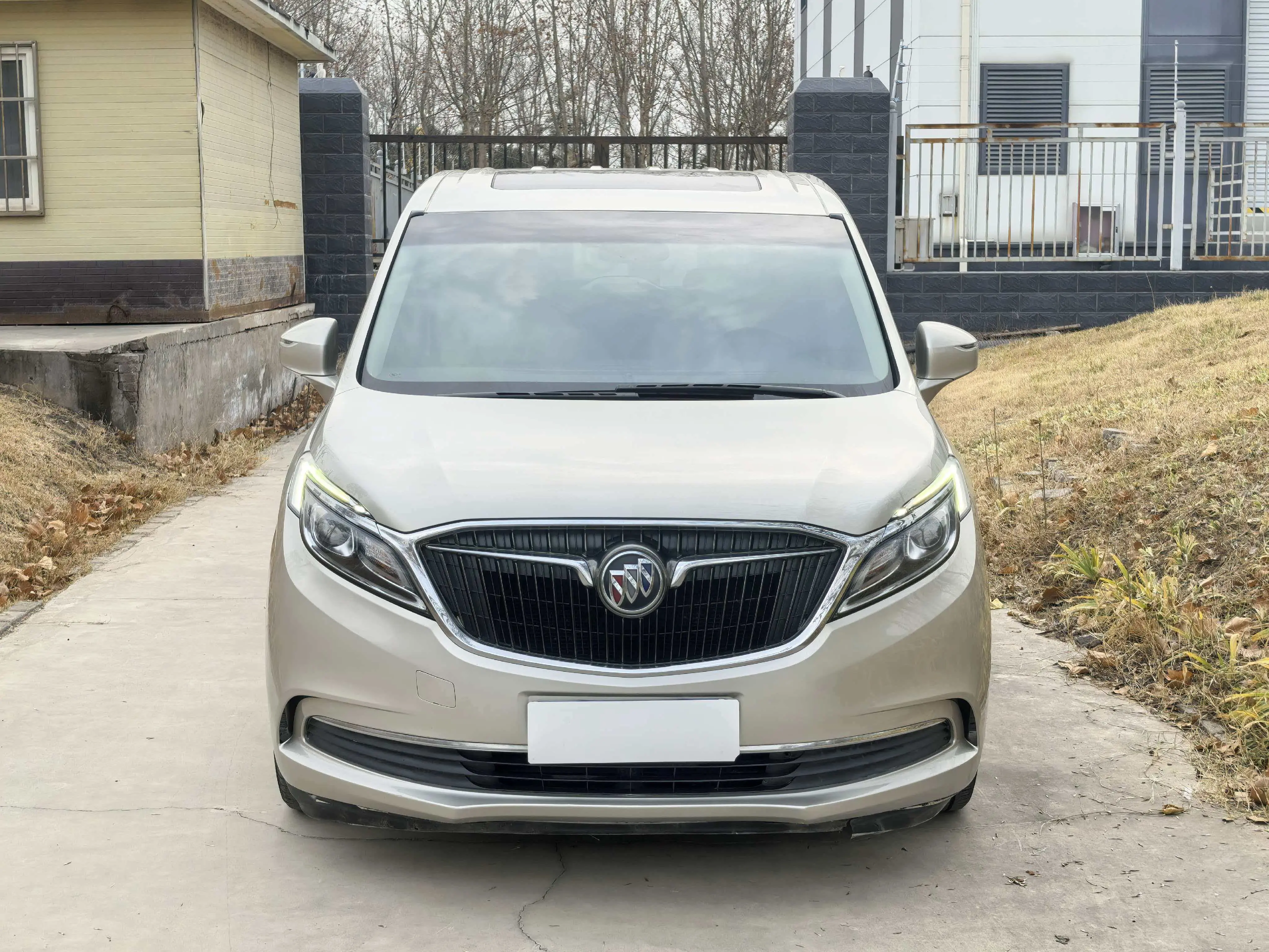 Buick GL8  из Китая