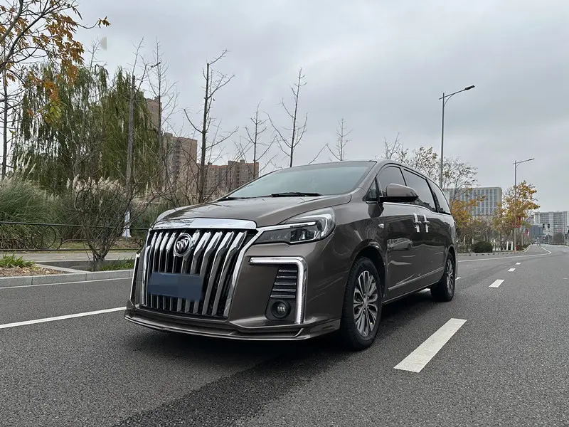 Buick GL8  из Китая