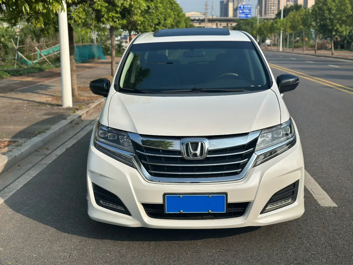 Honda Elysion (Alison)  из Китая