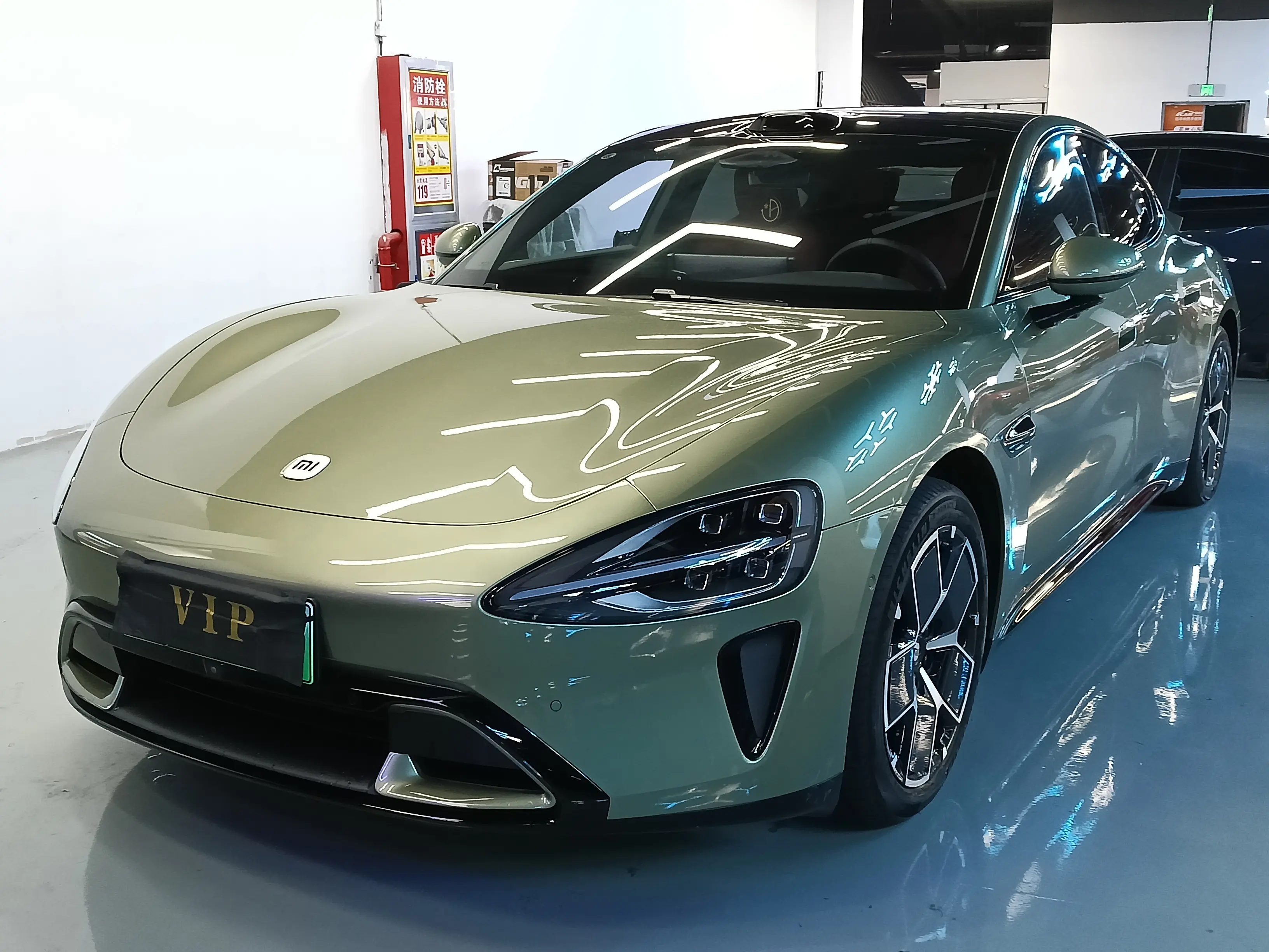 Xiaomi car Xiaomi SU7  из Китая