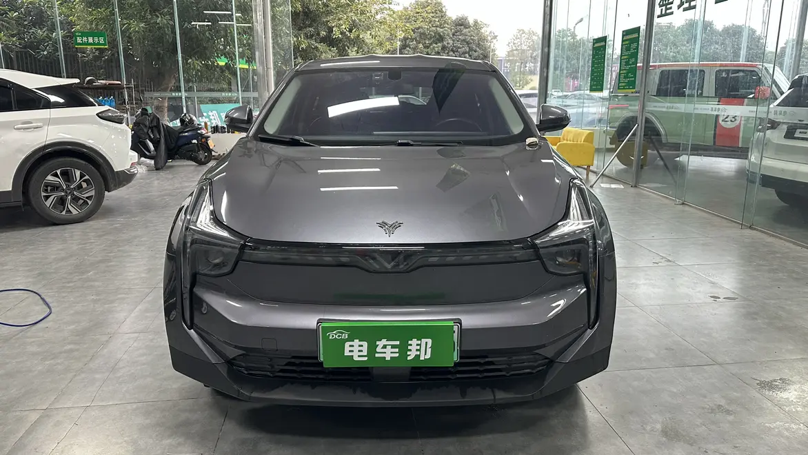 NETA NezhaU  из Китая