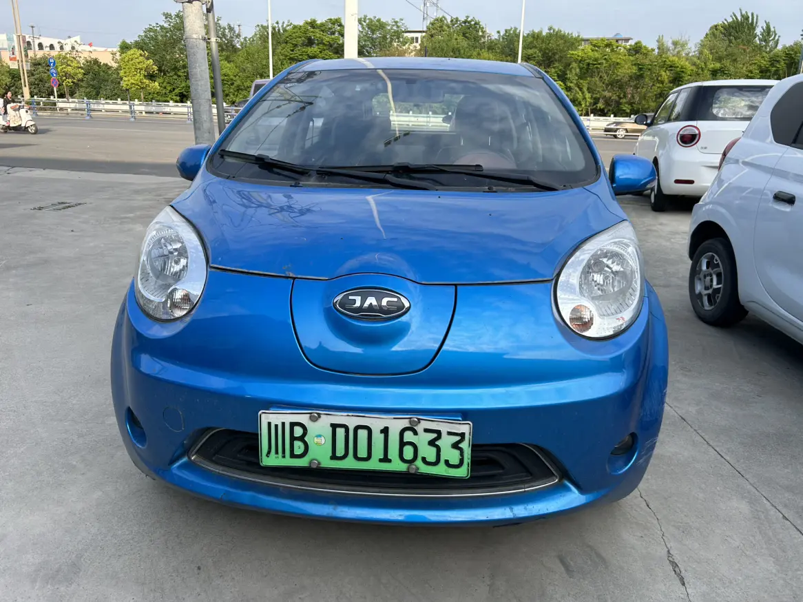 Jiangxi JAC iEV6E  из Китая