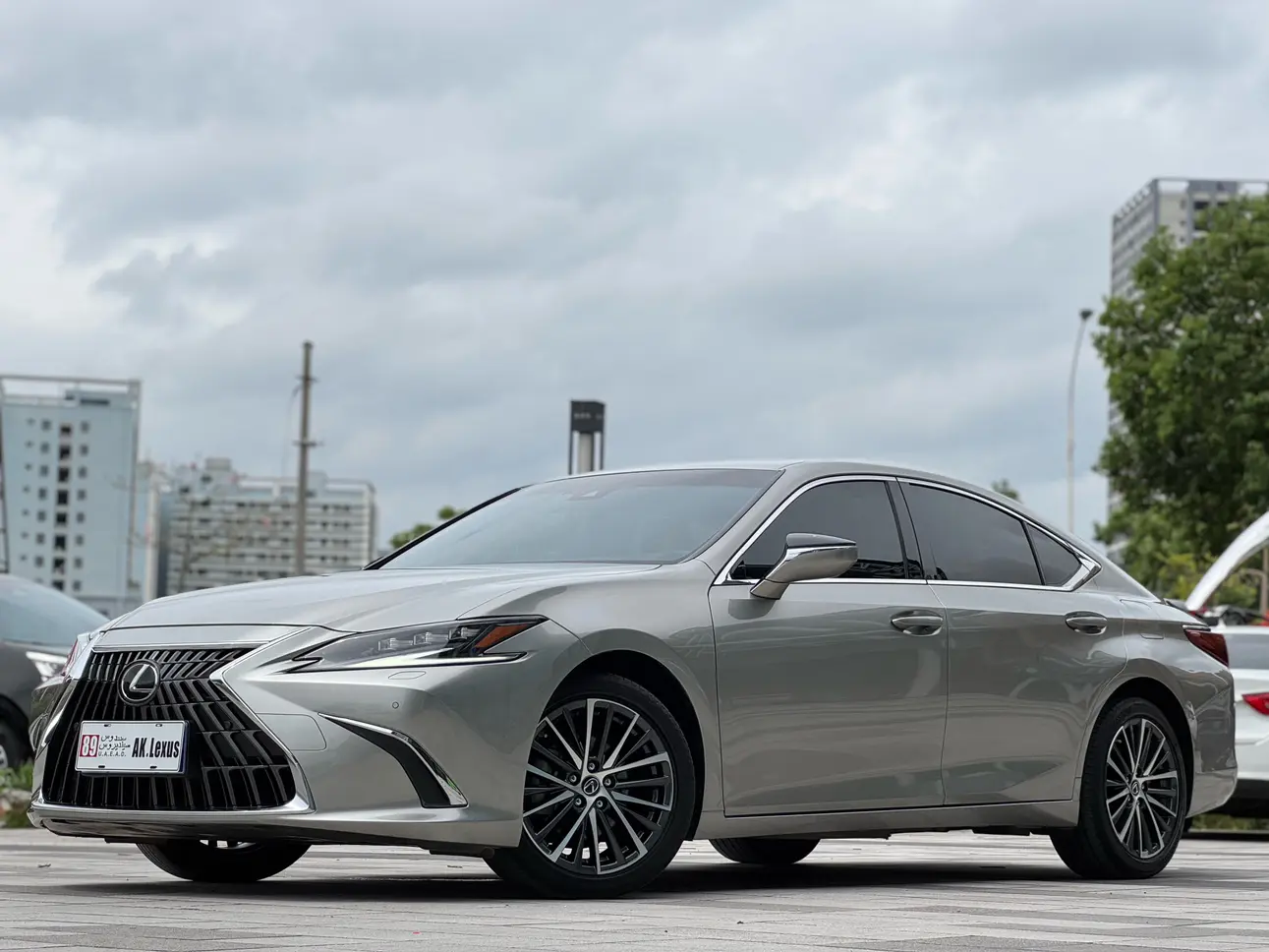Lexus ES