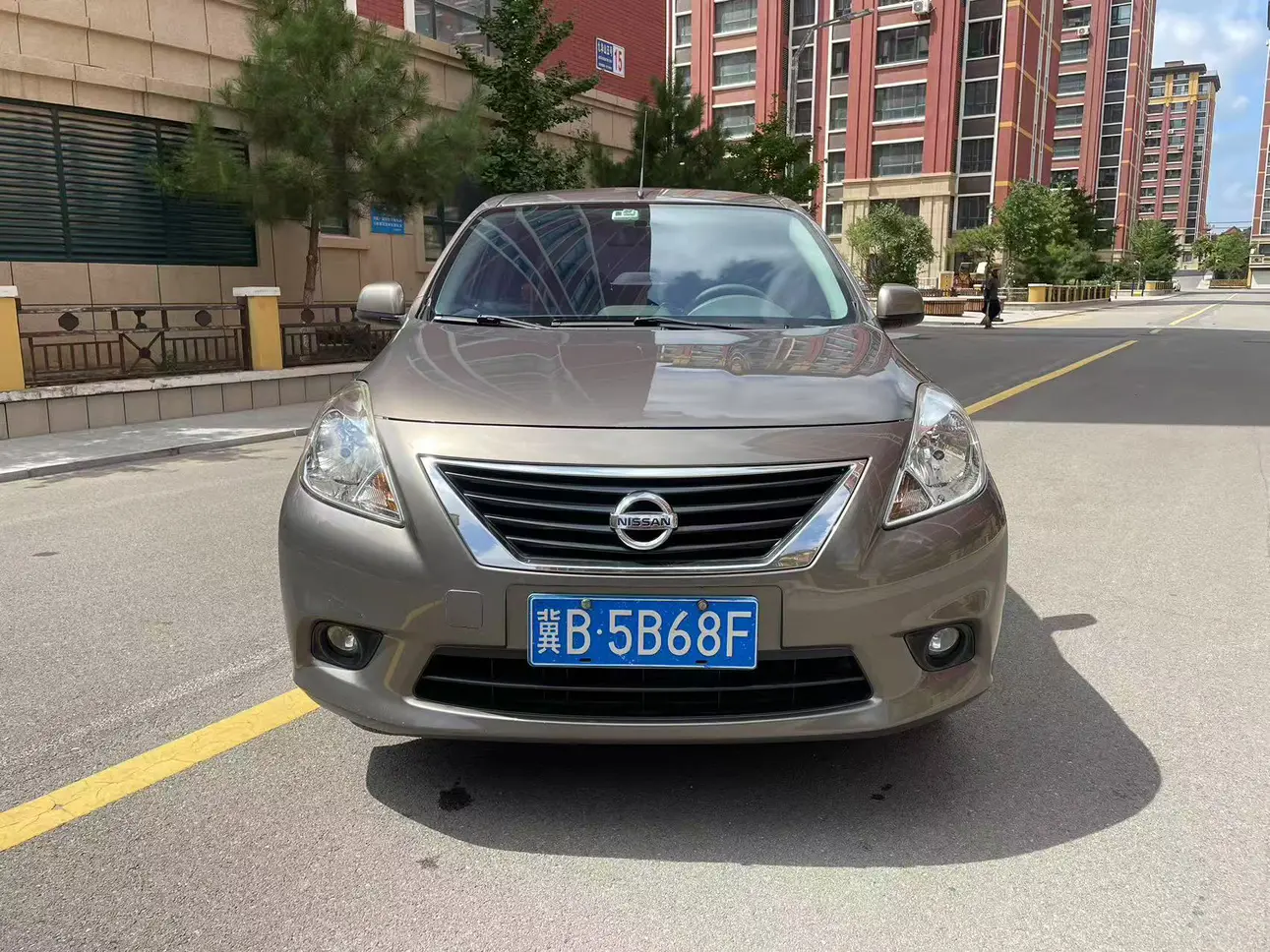Nissan Sunlight  из Китая