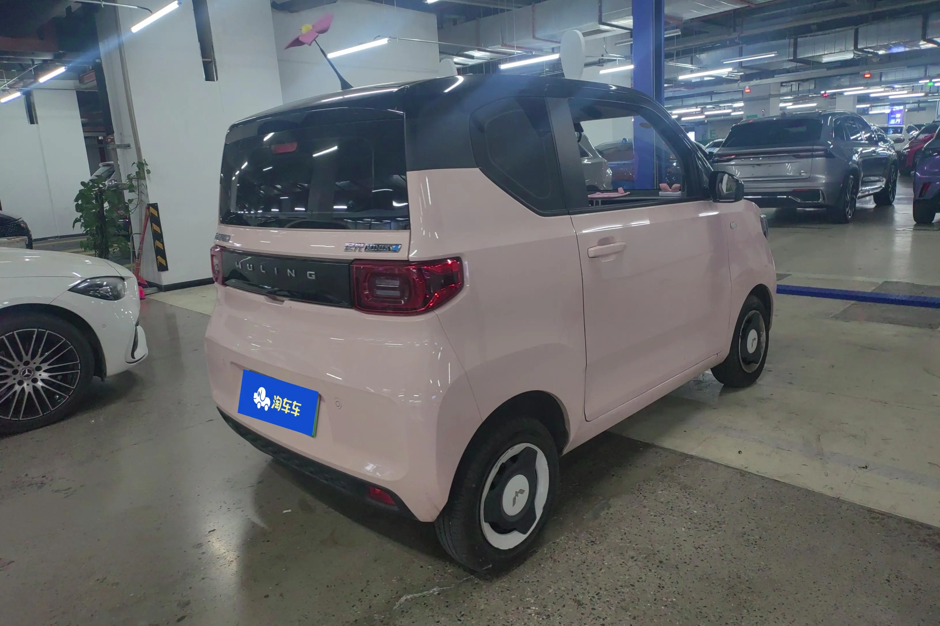 Wuling Hongguang MINIEV  из Китая