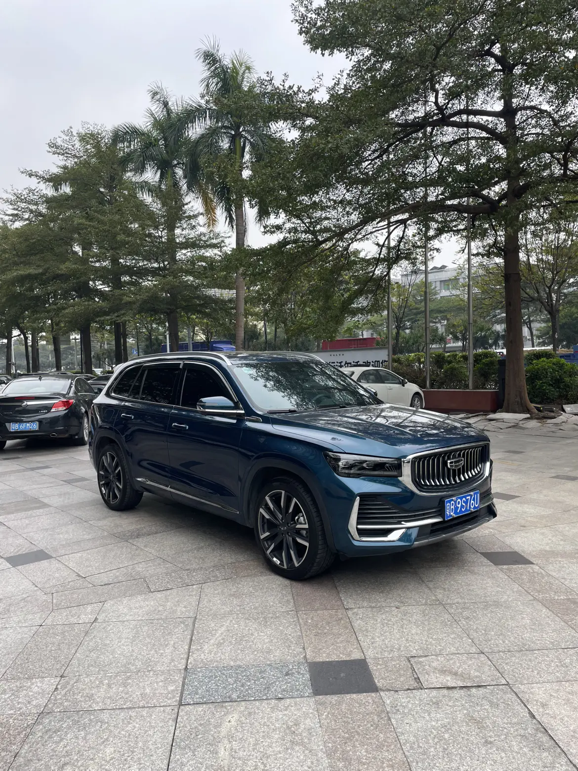 Geely Monjaro (Xingyue L)  из Китая