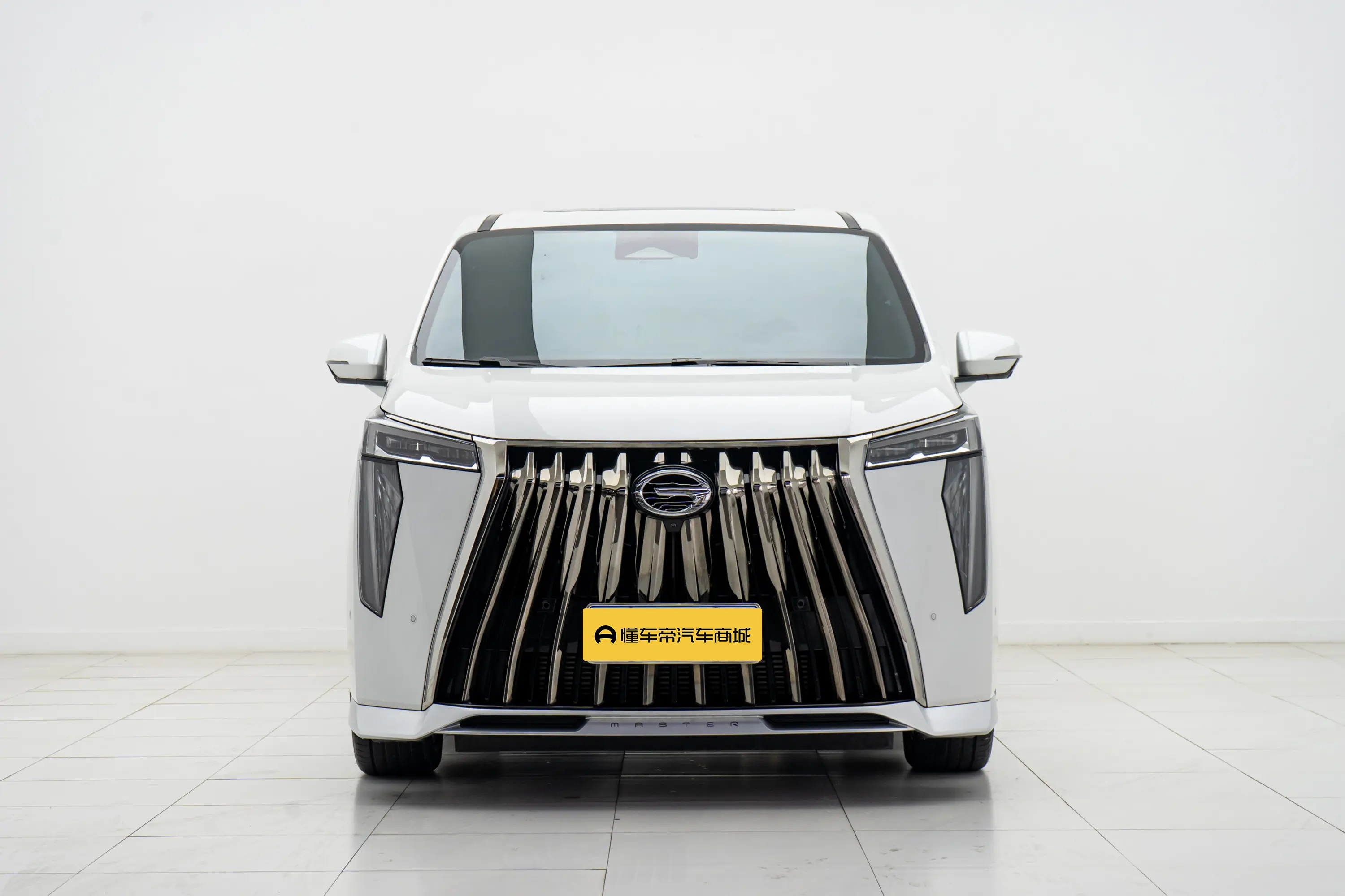 GAC Trumpchi M8  из Китая