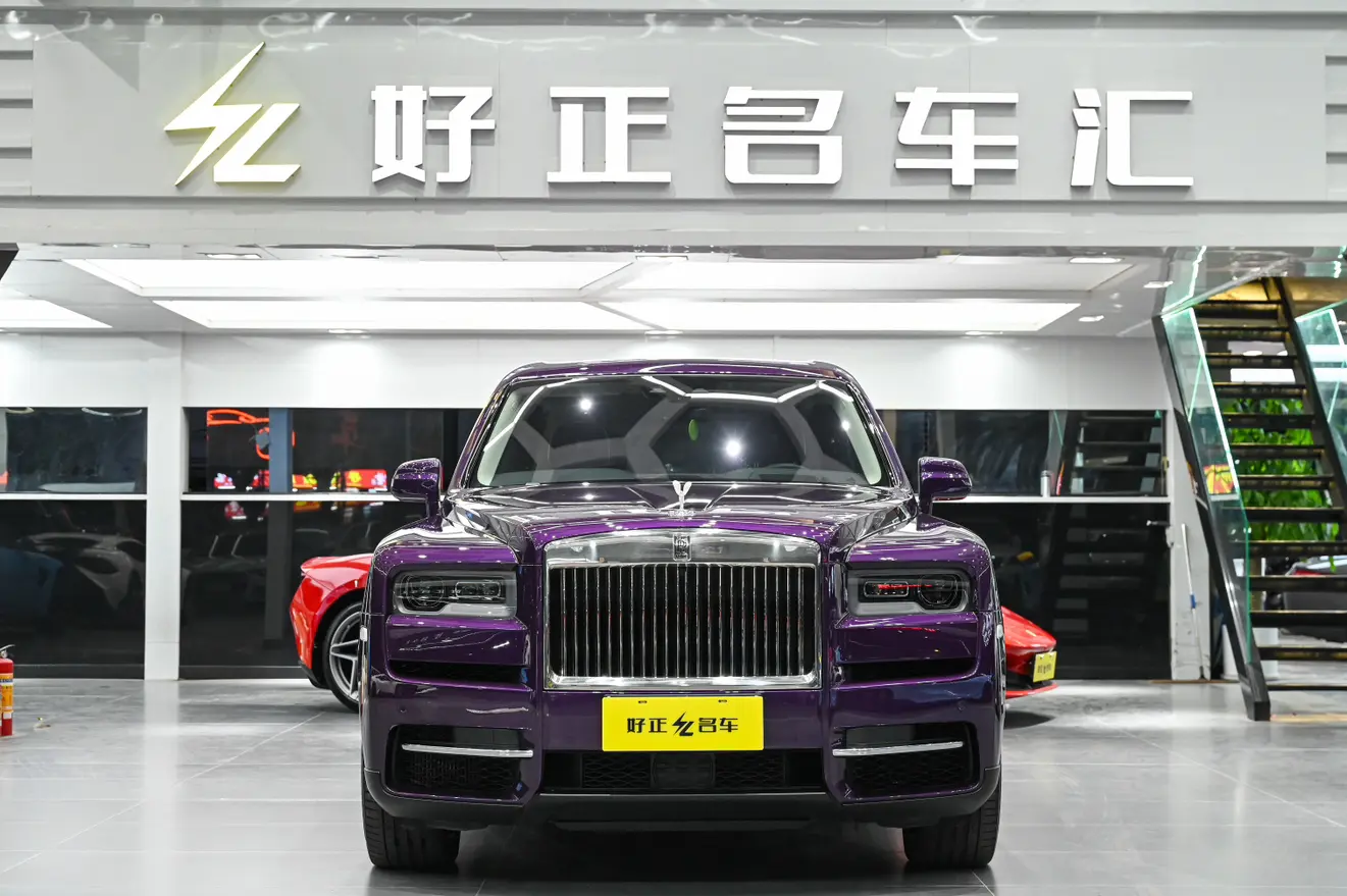 Rolls Royce Cullinan  из Китая