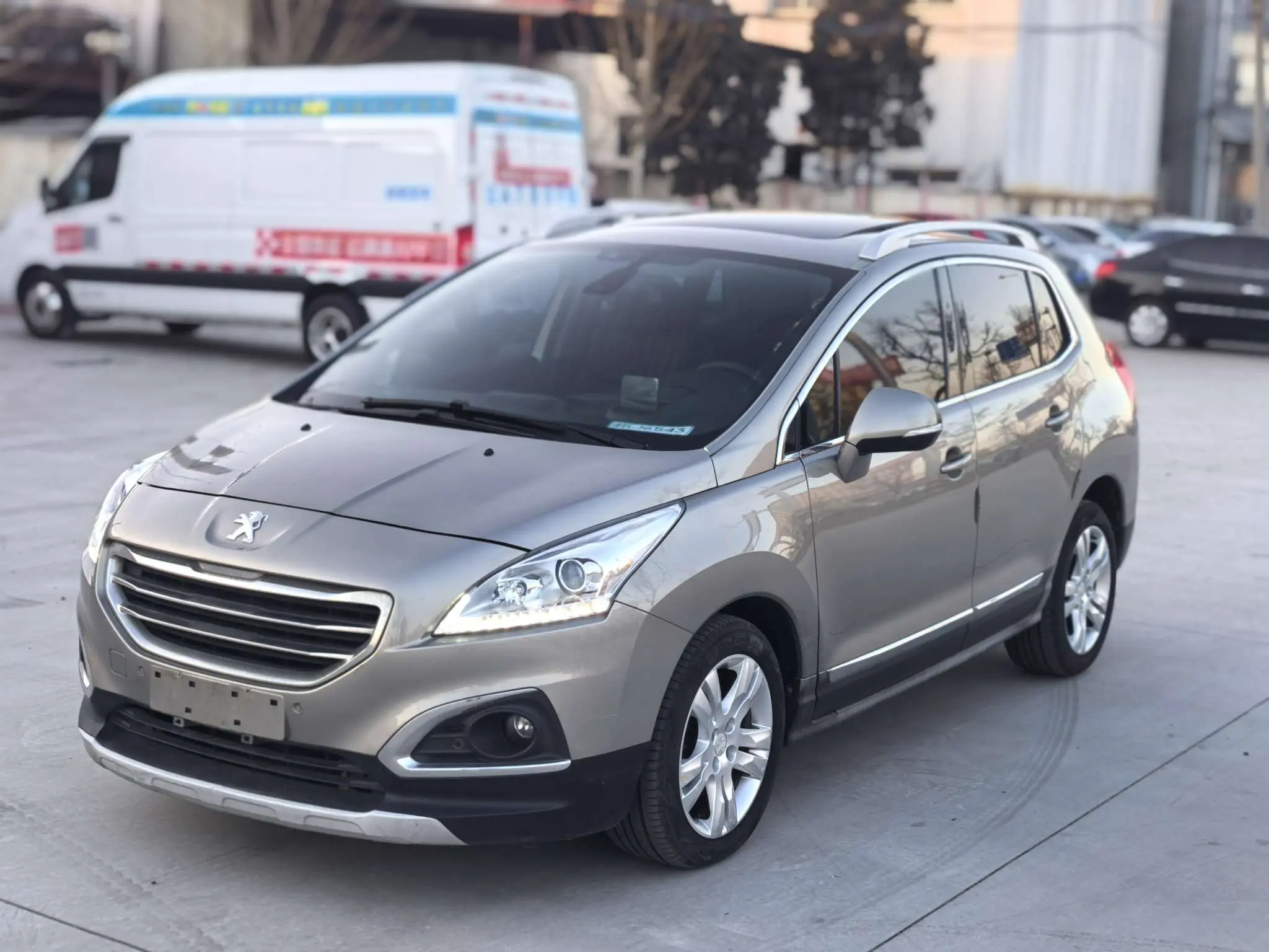 Peugeot 3008  из Китая