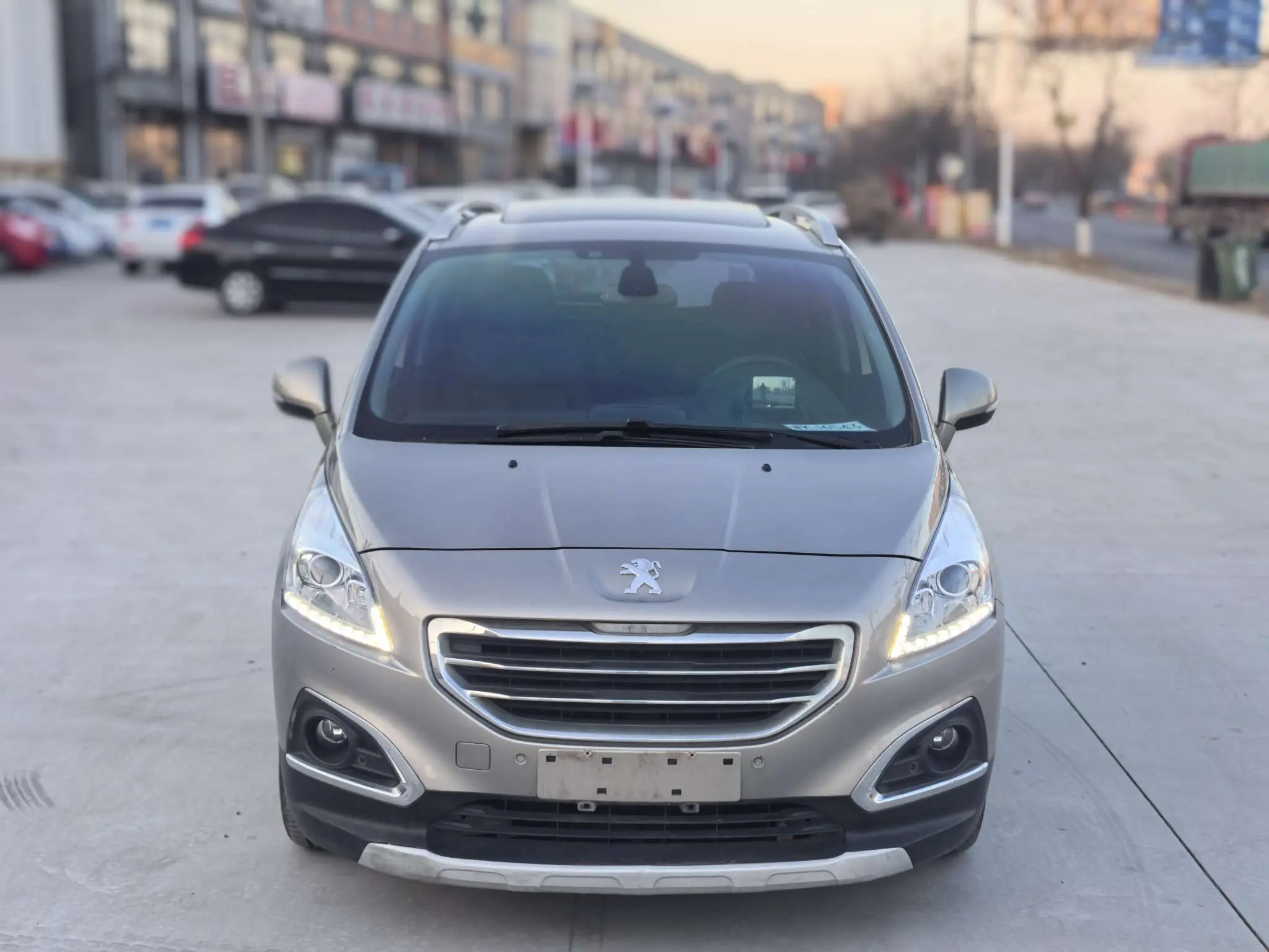 Peugeot 3008  из Китая