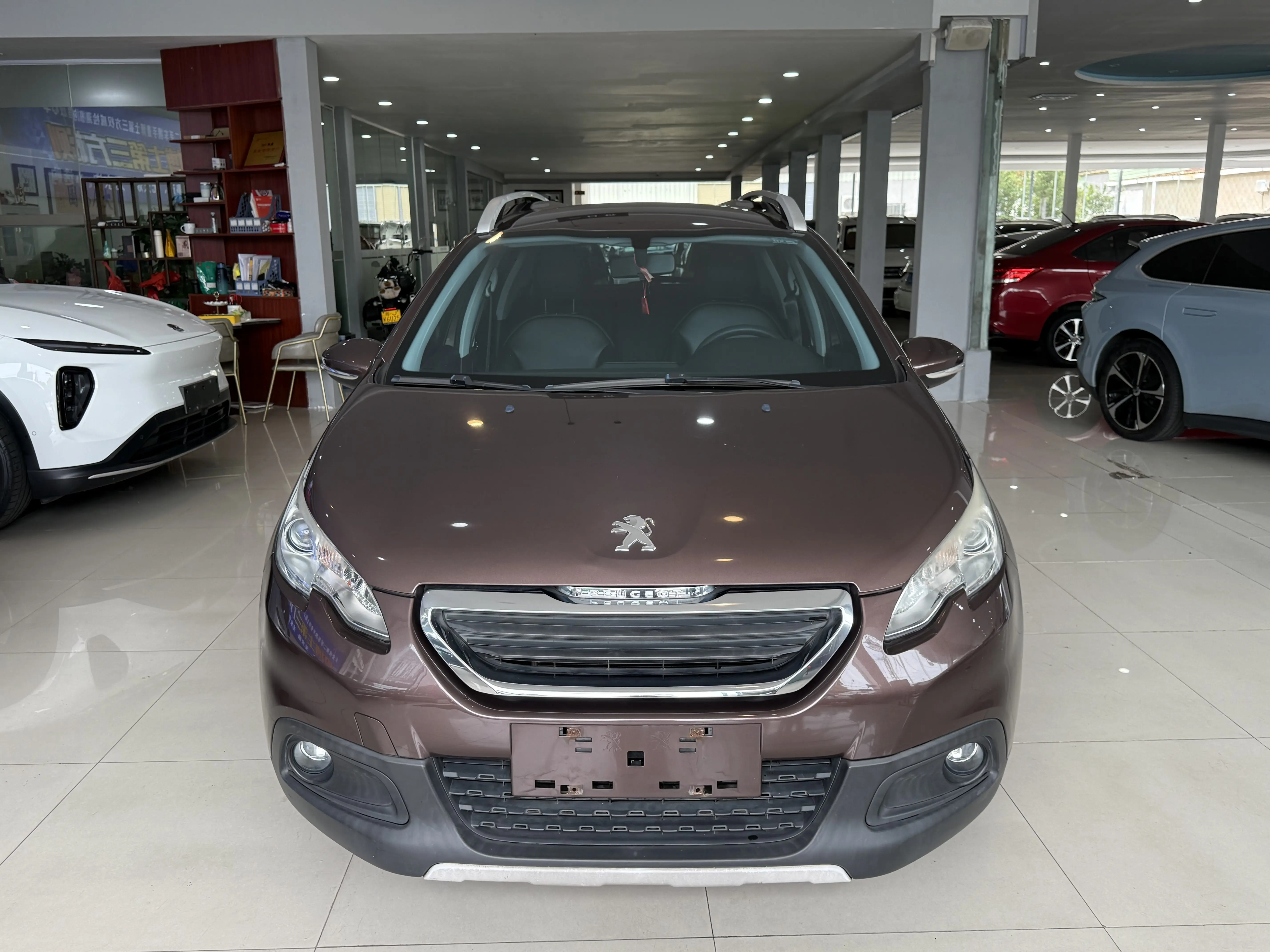 Peugeot 2008  из Китая