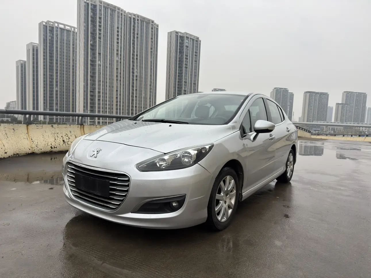 Peugeot 308  из Китая