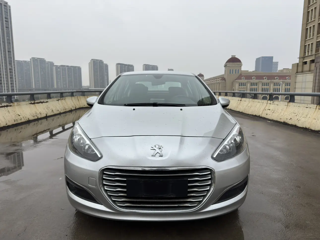 Peugeot 308  из Китая