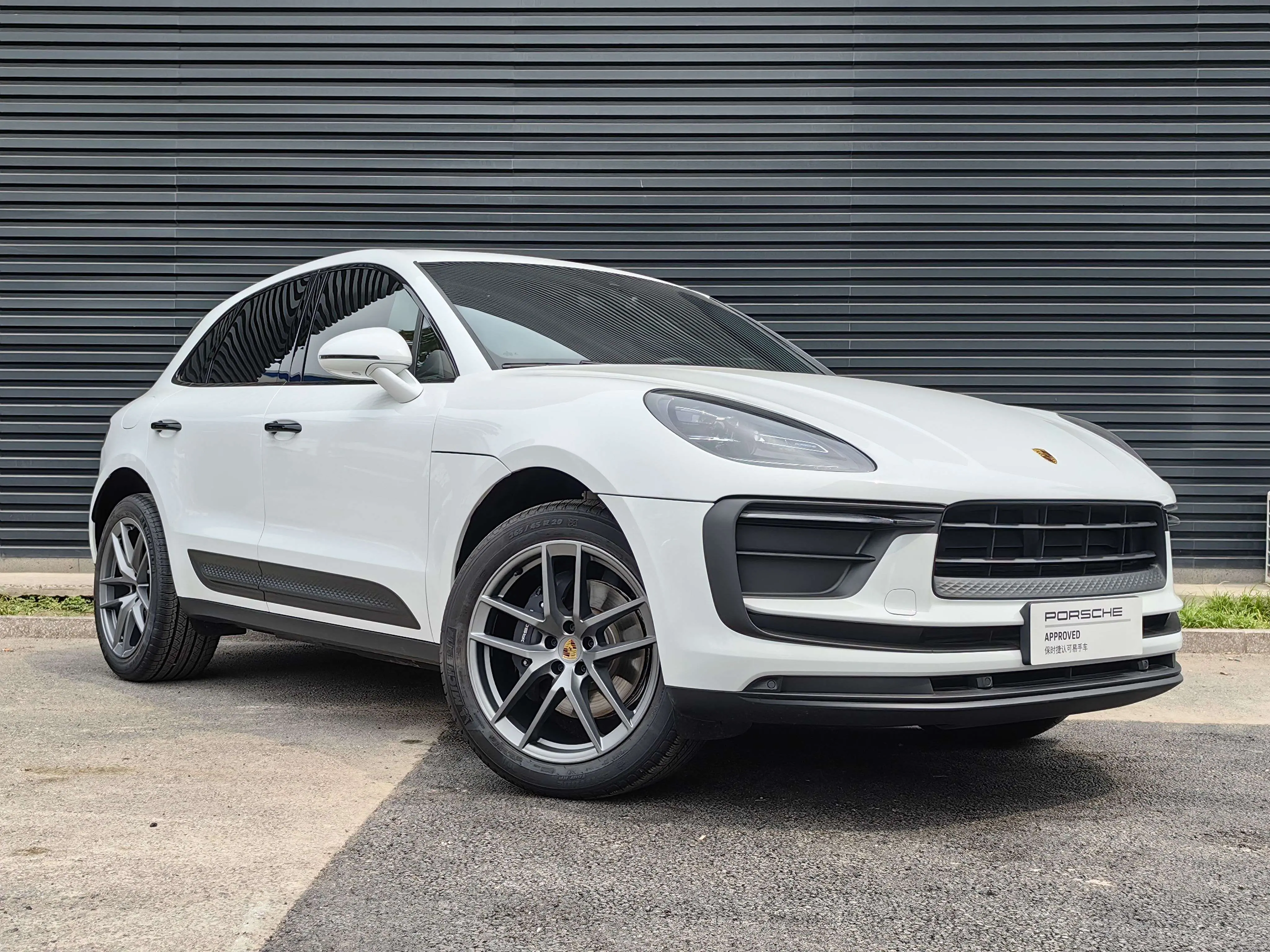 Porsche Macan  из Китая