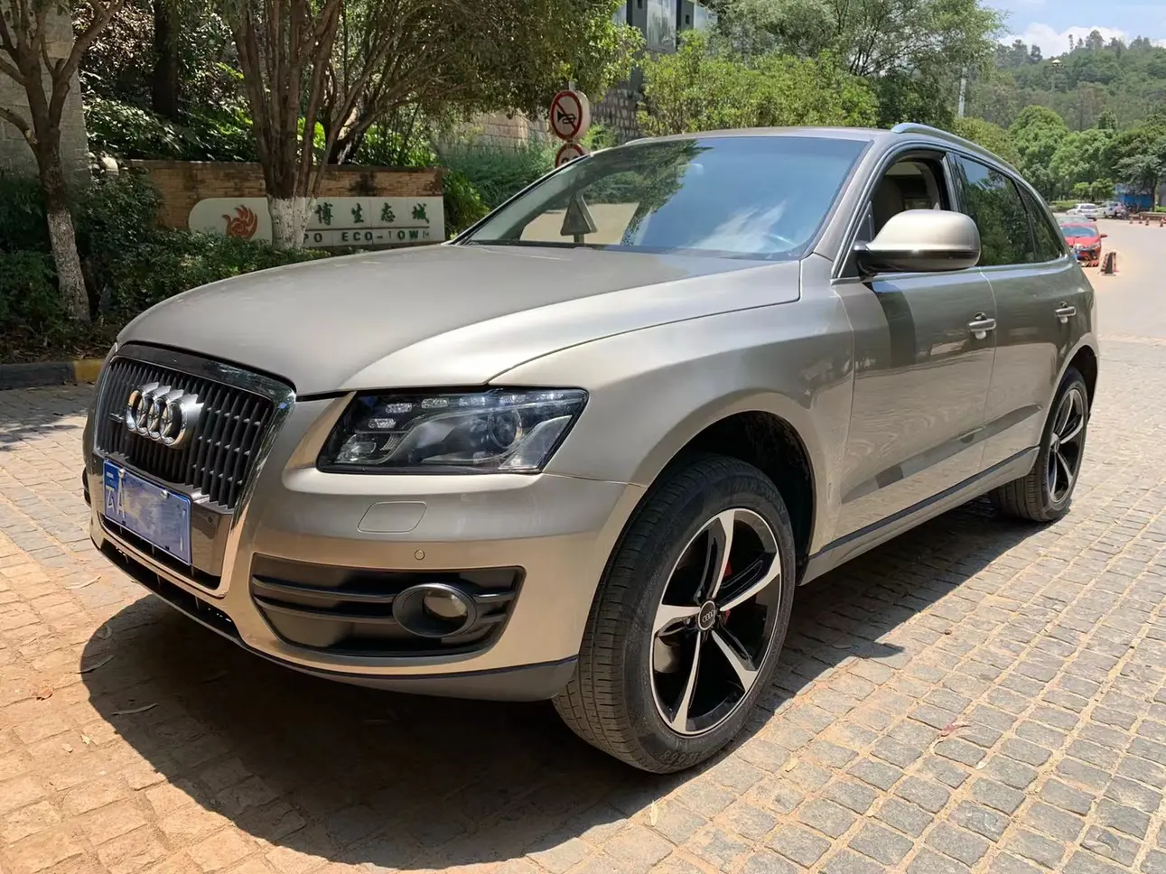 Audi Q5  из Китая