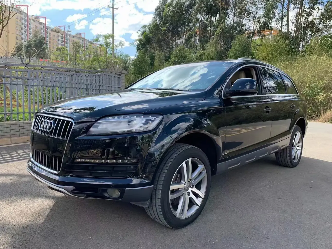 Audi Q7  из Китая