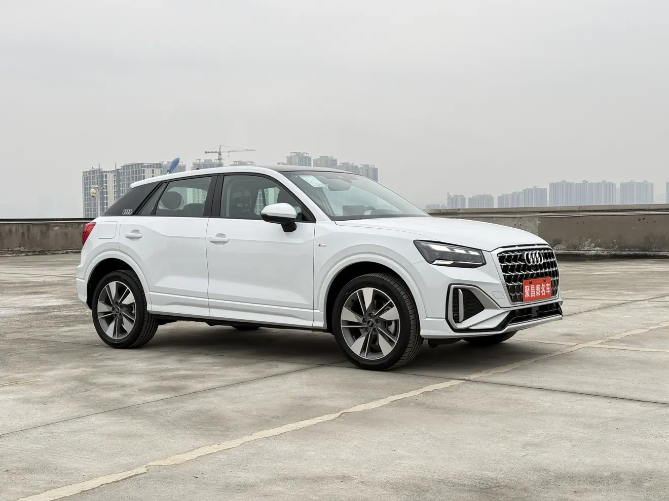 Audi Q2L