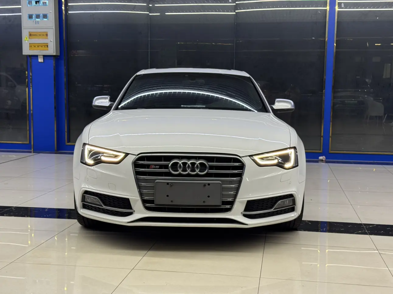 Audi S5  из Китая