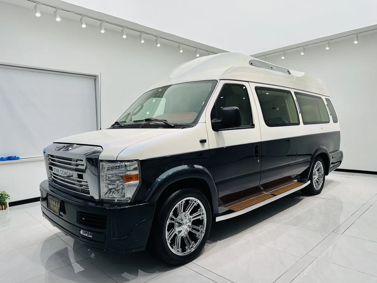 Ford E350