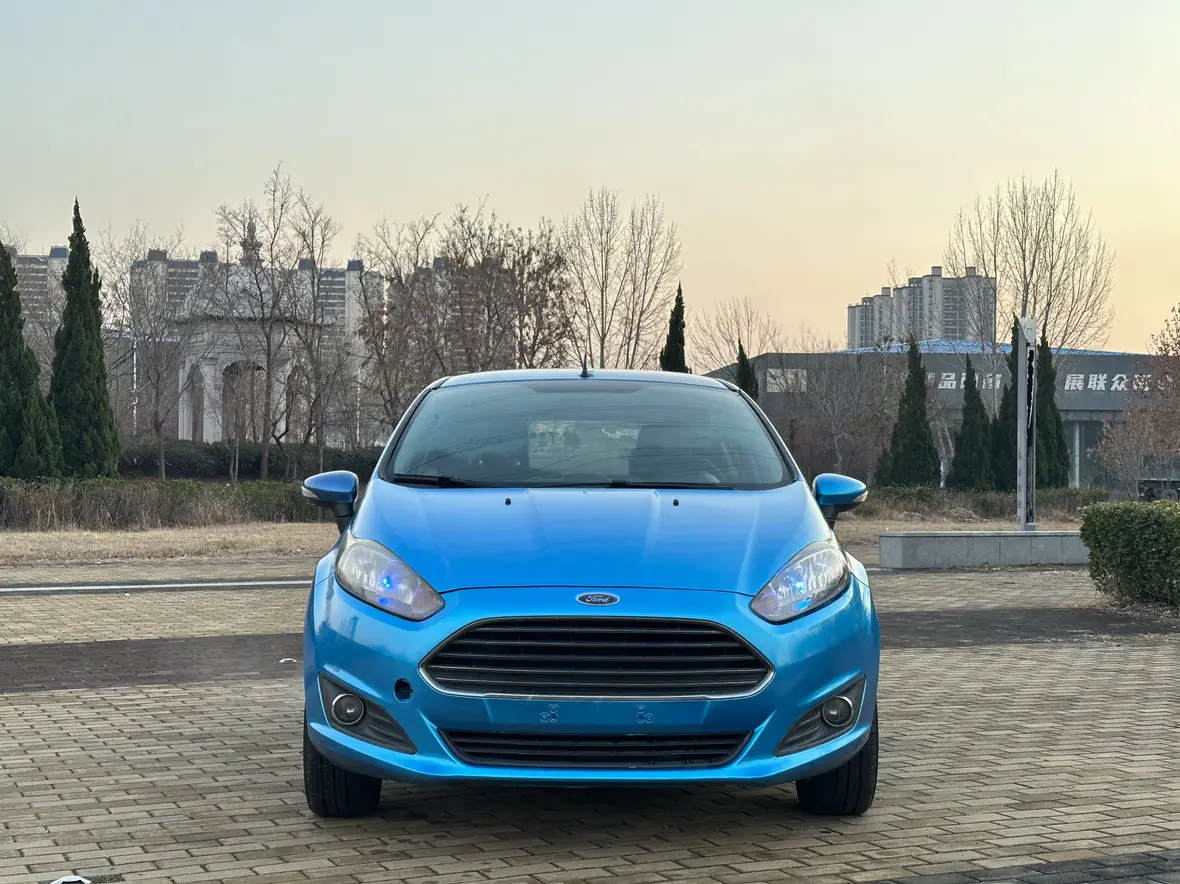 Ford Carnival  из Китая