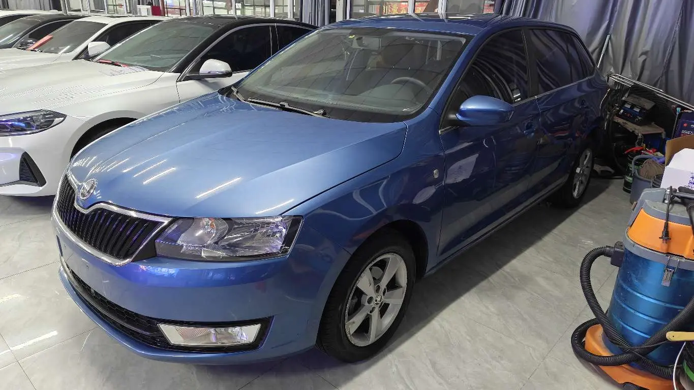 Skoda Xin Dong  из Китая