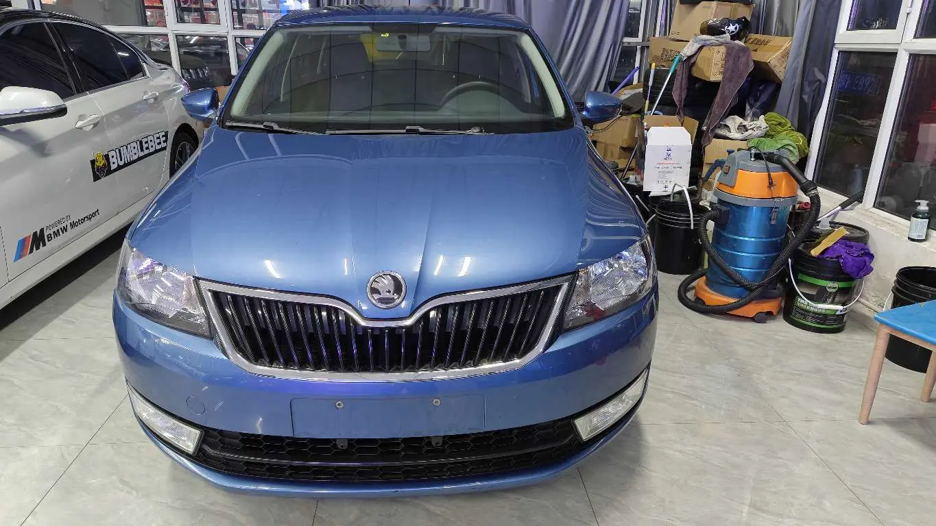 Skoda Xin Dong  из Китая