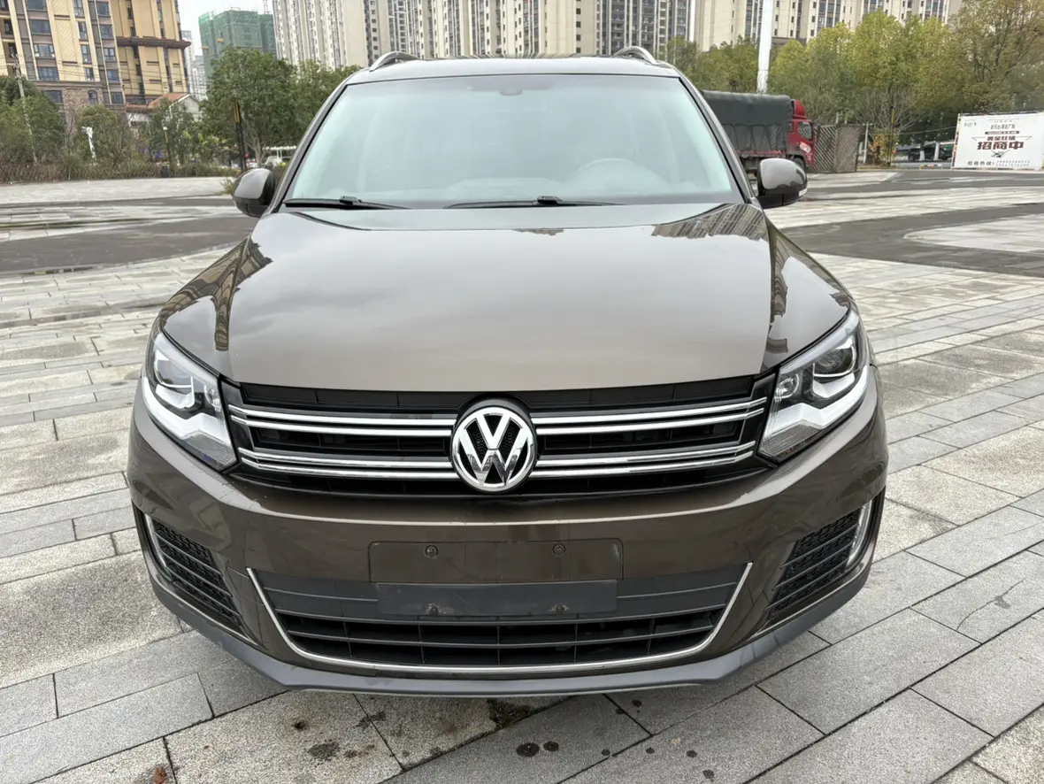 Volkswagen Tiguan  из Китая
