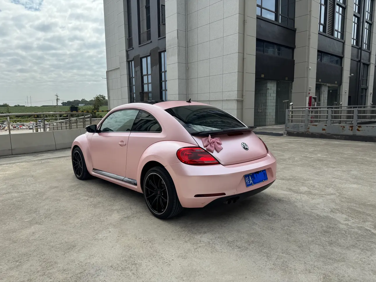 Volkswagen Beetle  из Китая